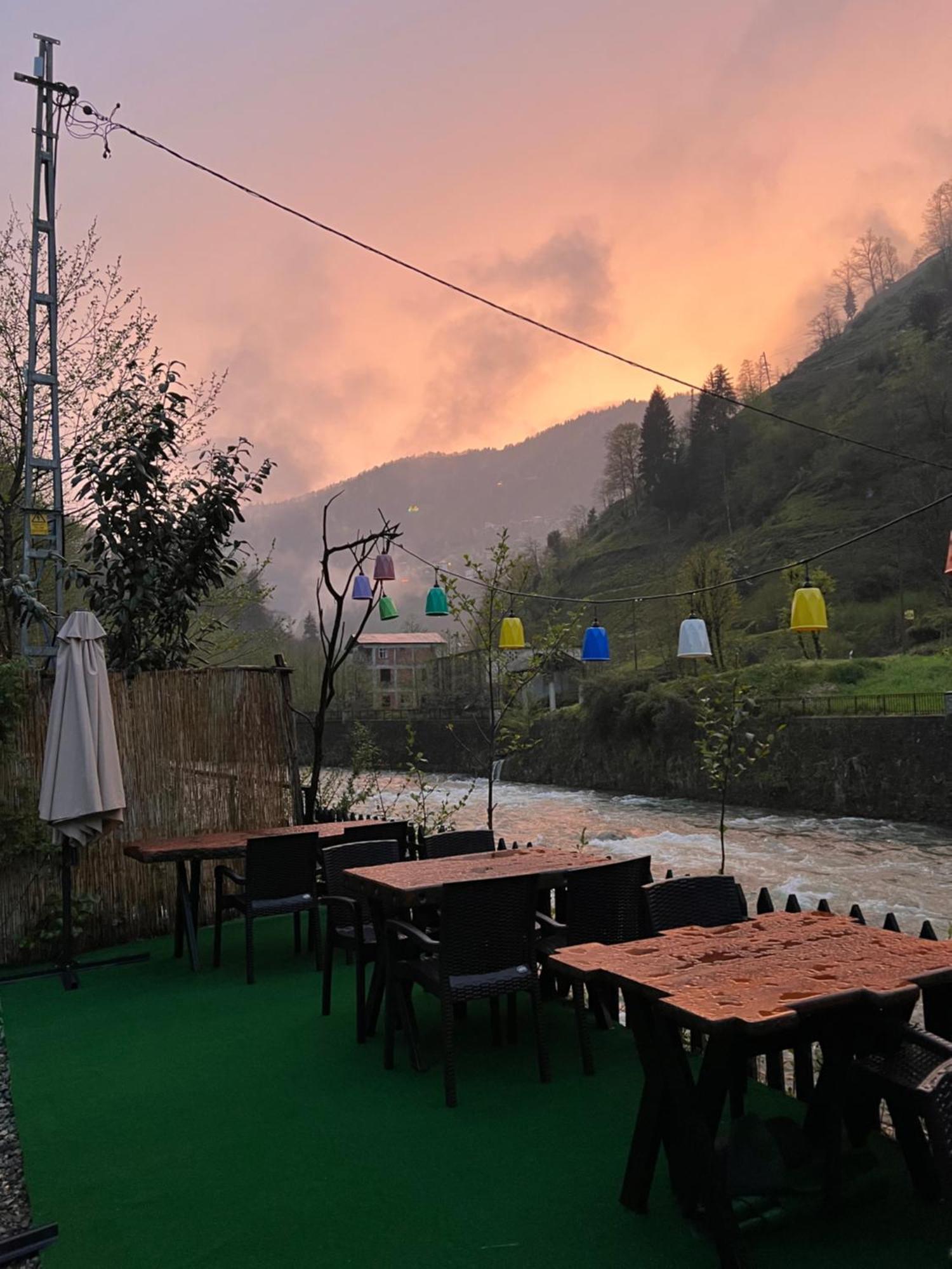 Afara Bungalows Otel & Cafe Rize Exteriör bild
